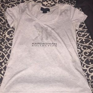 Kardashian short sleeve
